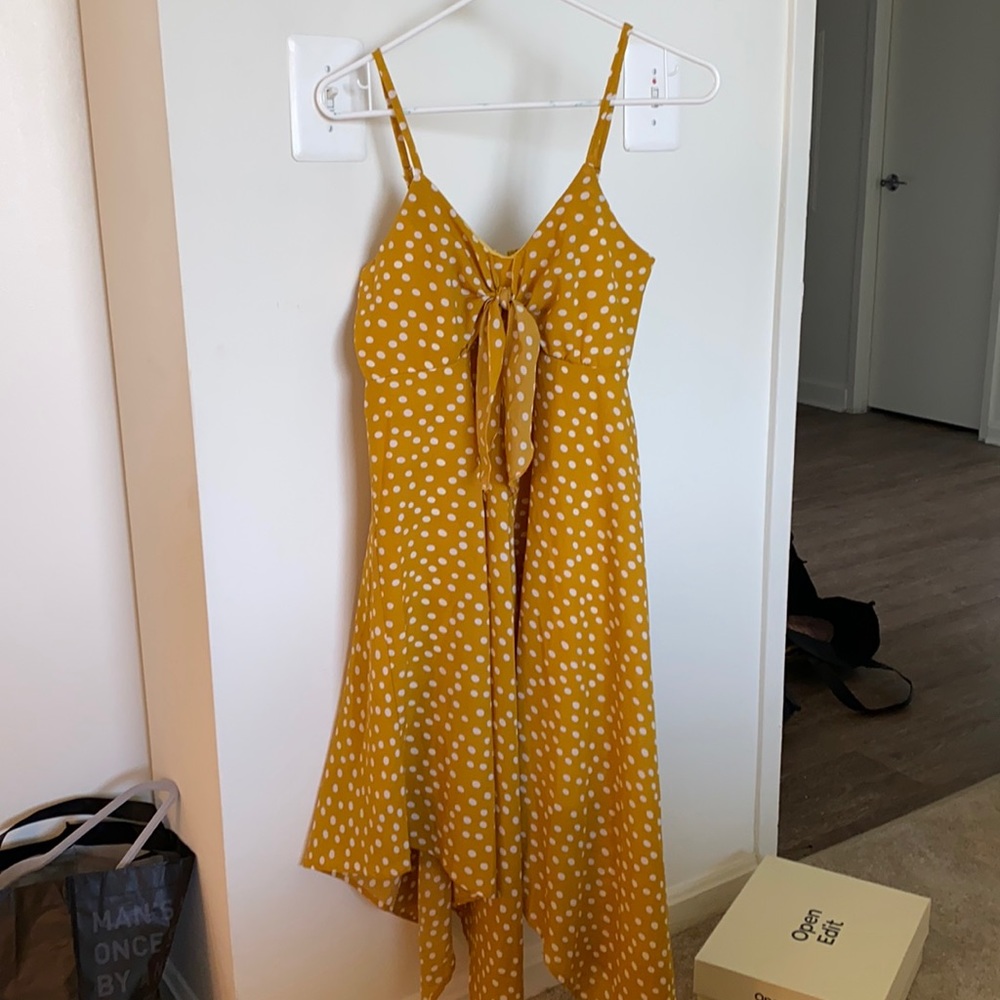 Yellow sundress